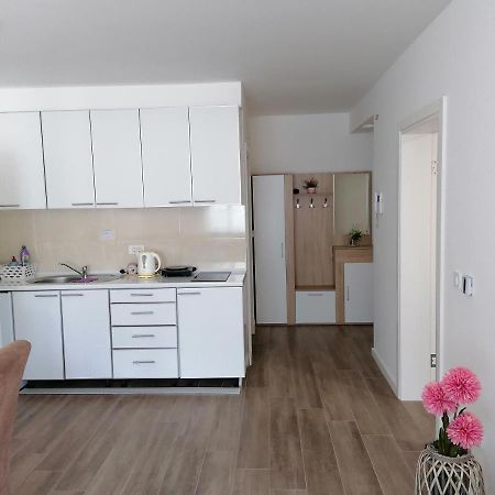 Riki Dream Apartment Dobra Voda Exterior photo